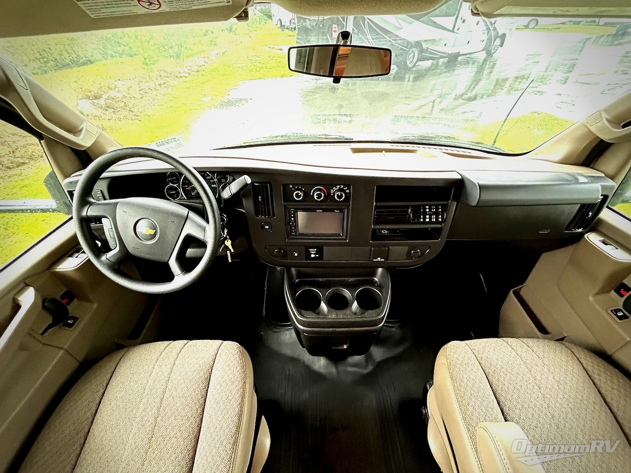 2020 Coachmen Freelander 26RS Ford 350 Photo 7