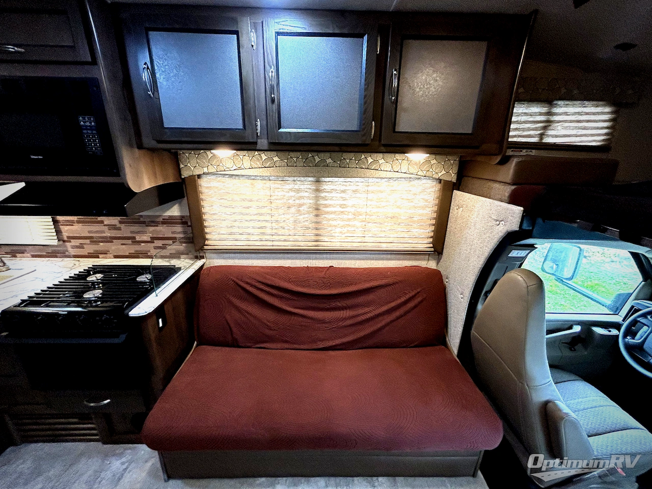 2020 Coachmen Freelander 26RS Ford 350 Photo 13