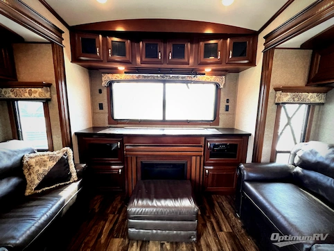 2017 Jayco Pinnacle 38REFS RV Photo 2