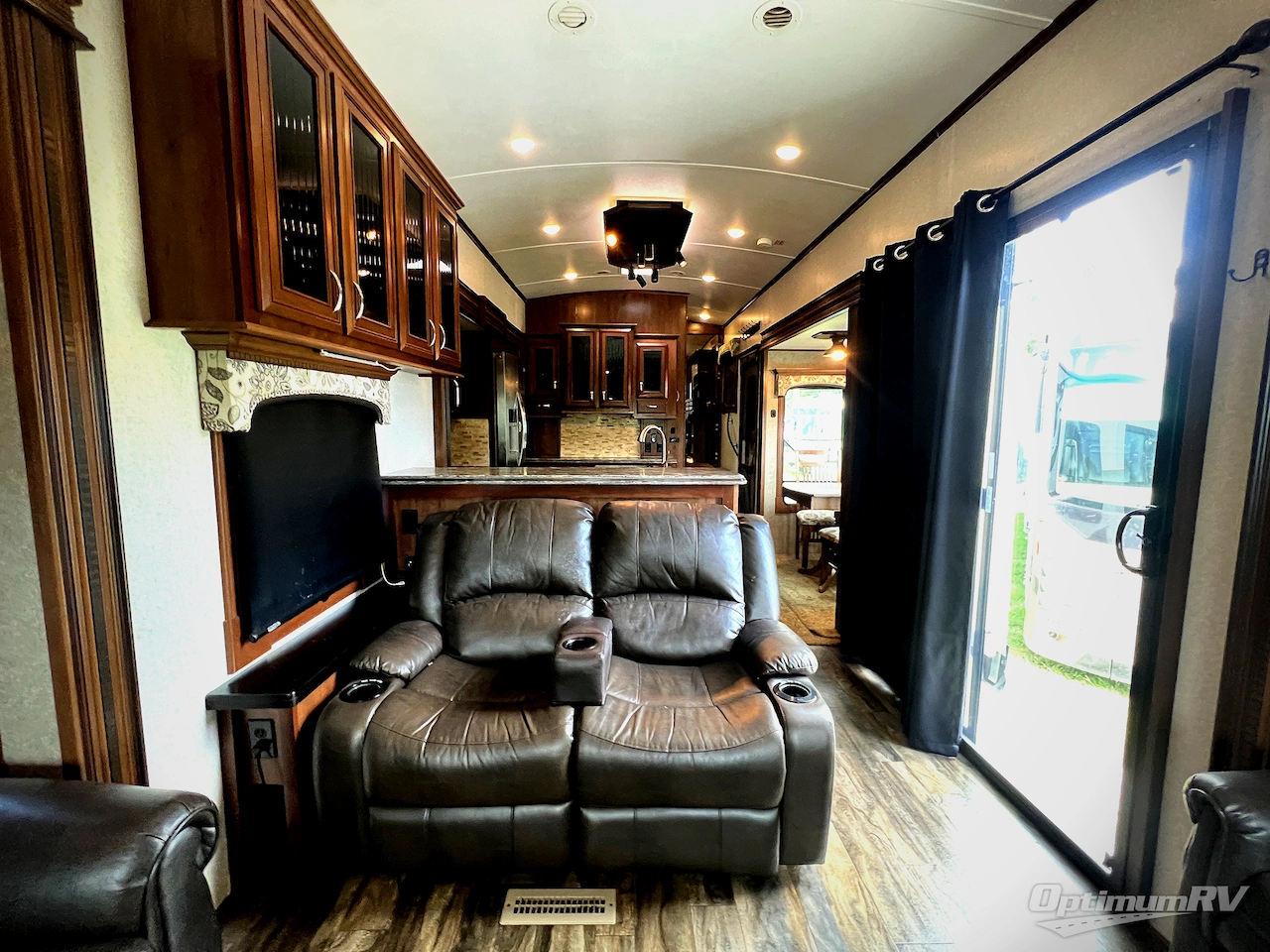 2017 Jayco Pinnacle 38REFS Photo 5