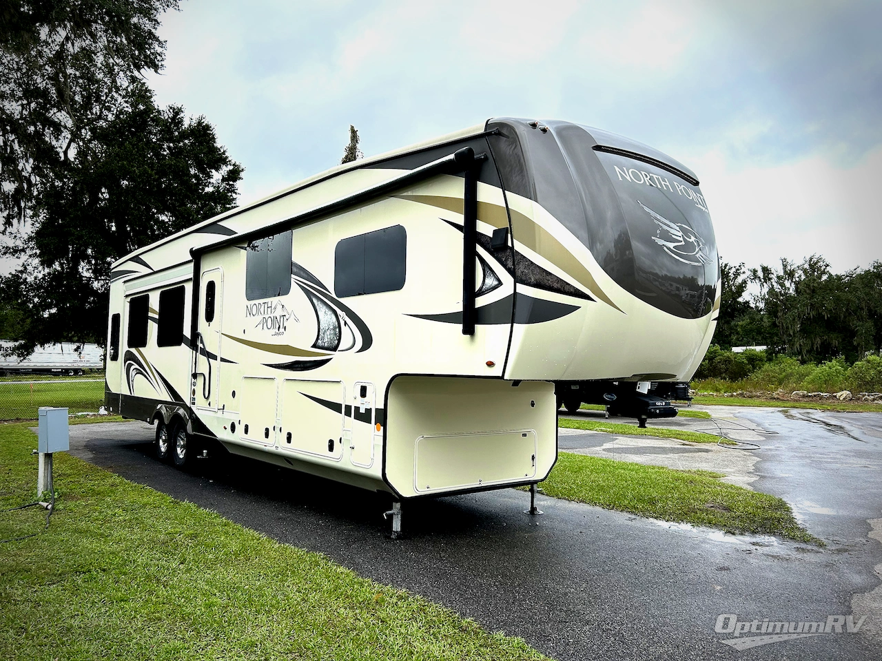 2019 Jayco North Point 381DLQS Photo 1