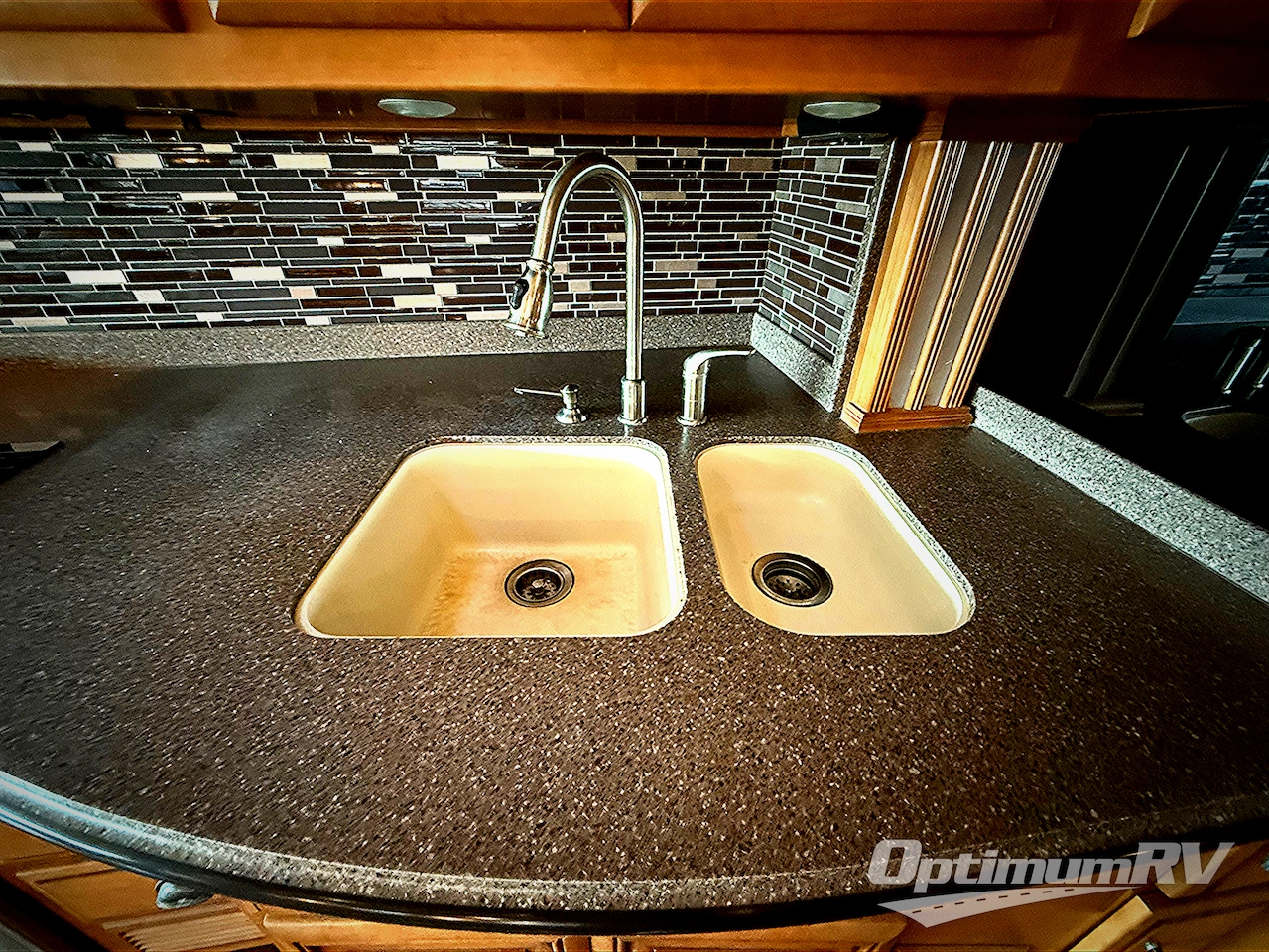 2014 Newmar Dutch Star 4369 Photo 12