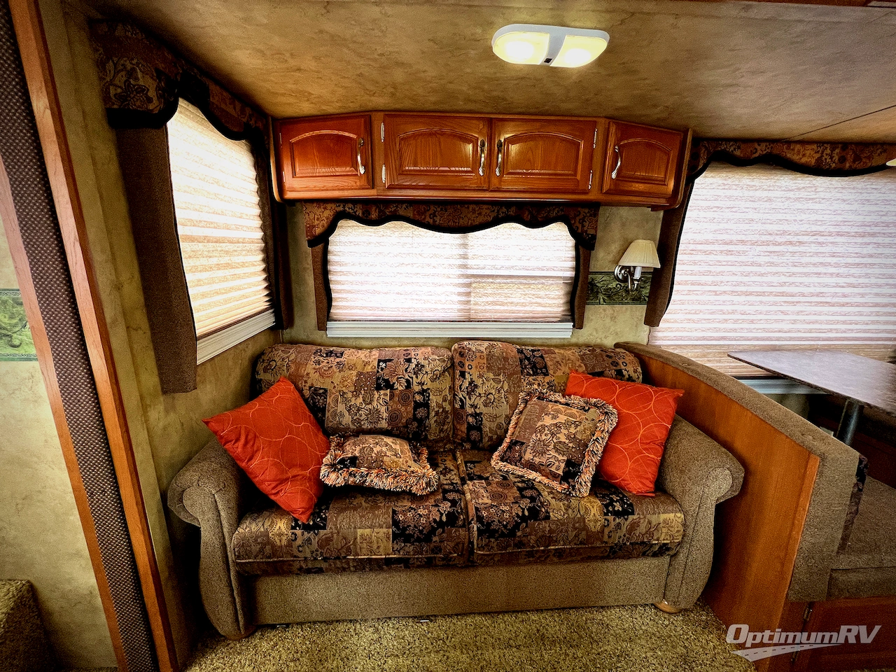 2009 Keystone Cougar 276RLS Photo 7