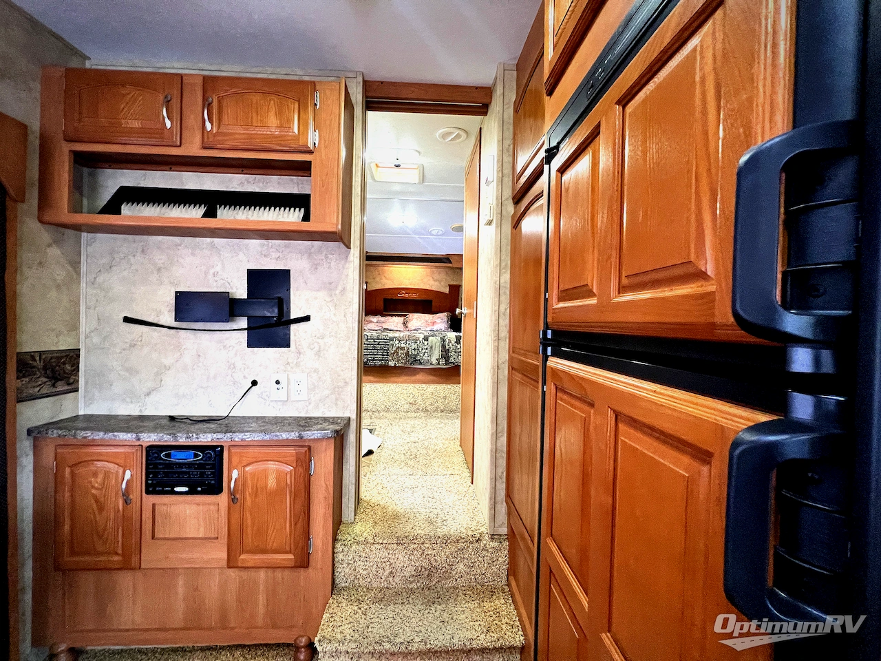 2009 Keystone Cougar 276RLS Photo 15