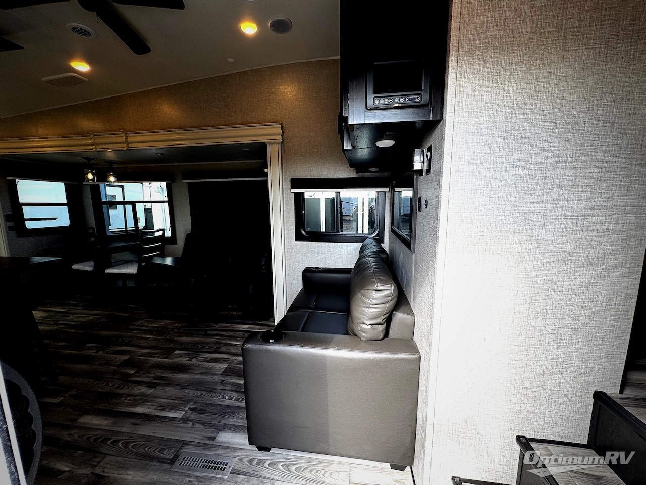 2023 Jayco Eagle 319MLOK Photo 3