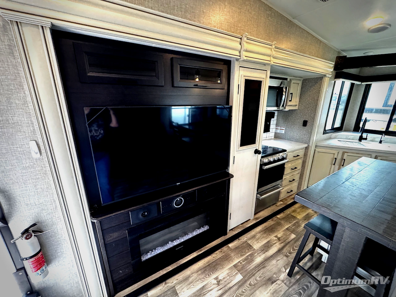 2023 Jayco Eagle 319MLOK Photo 5