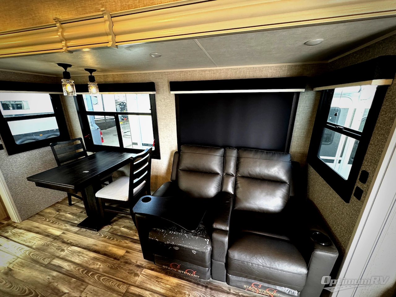 2023 Jayco Eagle 319MLOK Photo 6