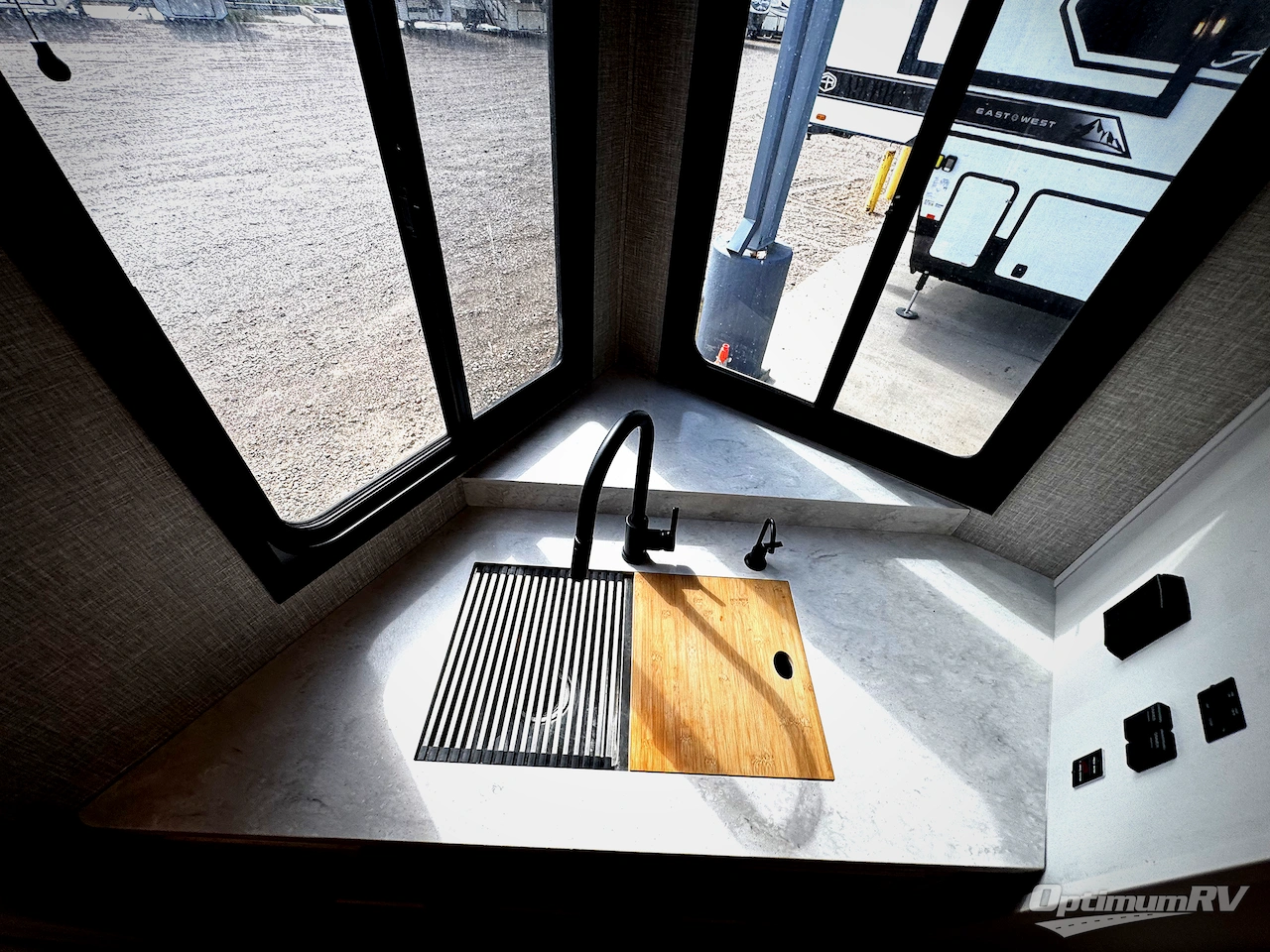 2023 Jayco Eagle 319MLOK Photo 13