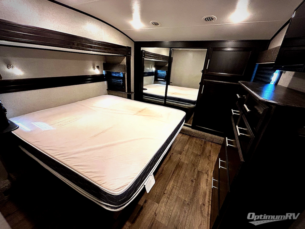 2020 Jayco Eagle 319MLOK Photo 8