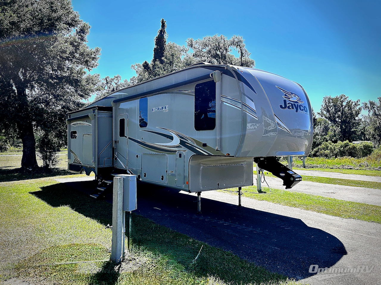 2020 Jayco Eagle 319MLOK Photo 1