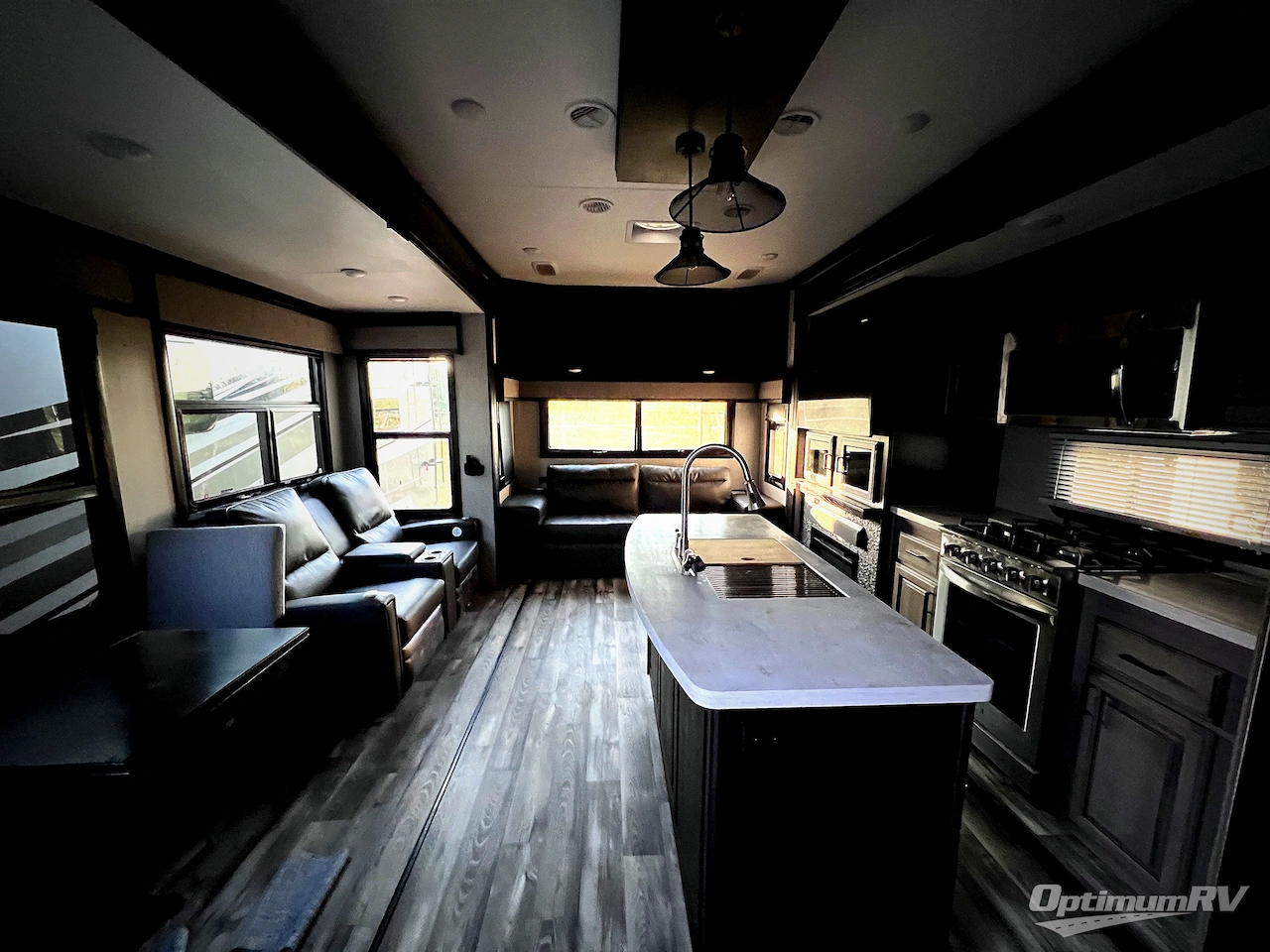 2022 Highland Ridge Mesa Ridge MF314RLS Photo 2
