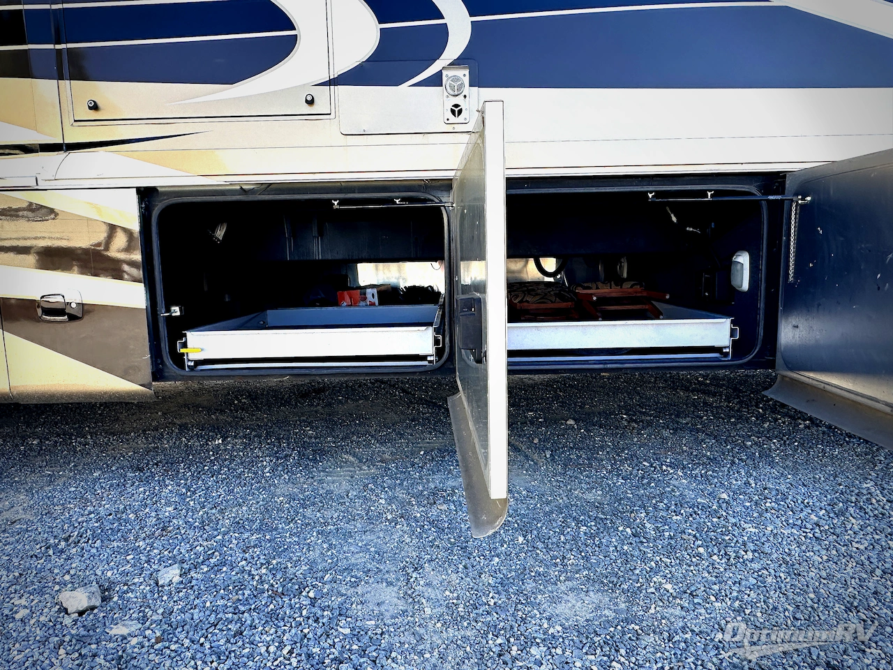 2010 Tiffin Phaeton 40QTH Photo 28