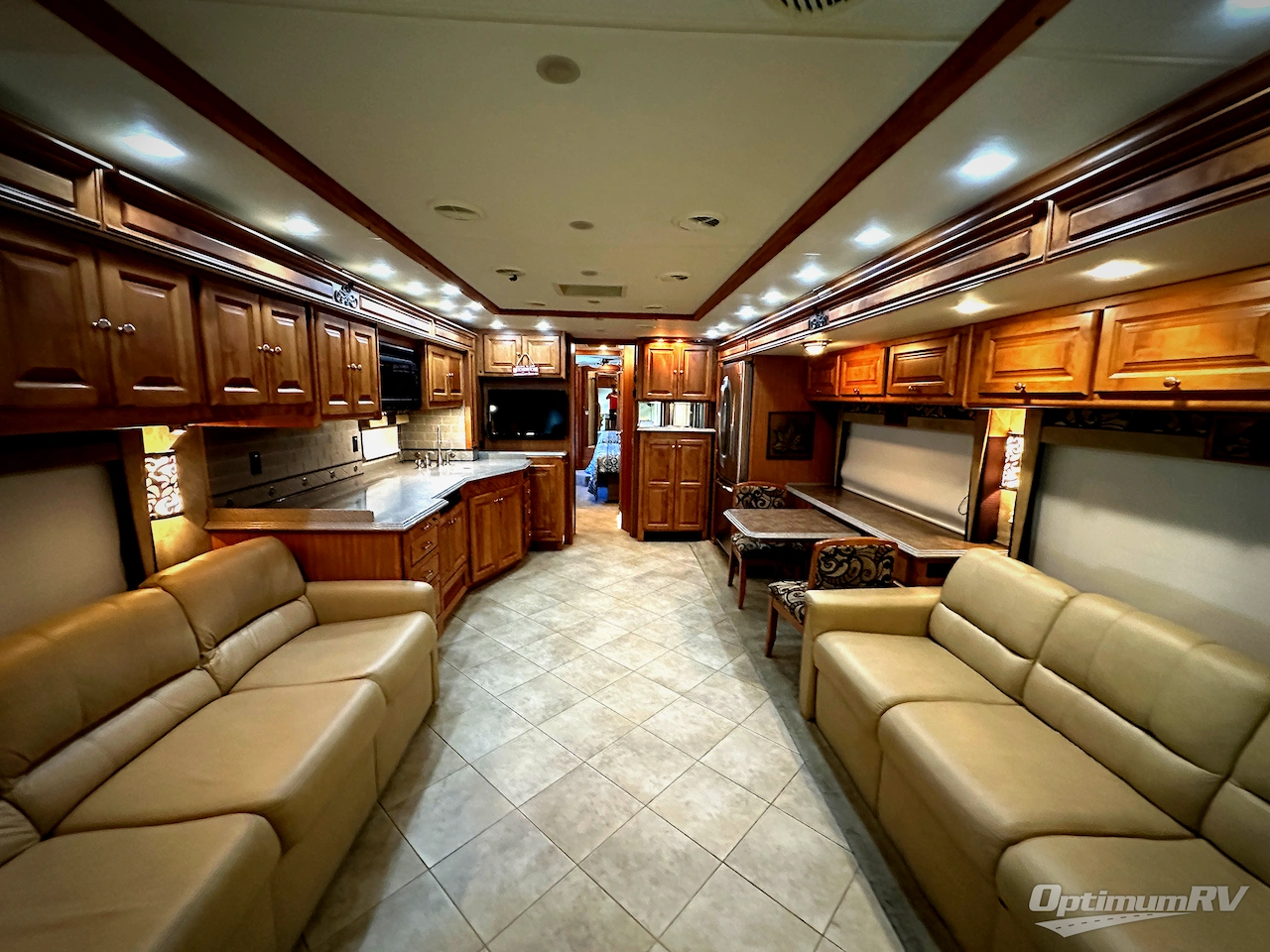 2010 Tiffin Phaeton 40QTH Photo 7