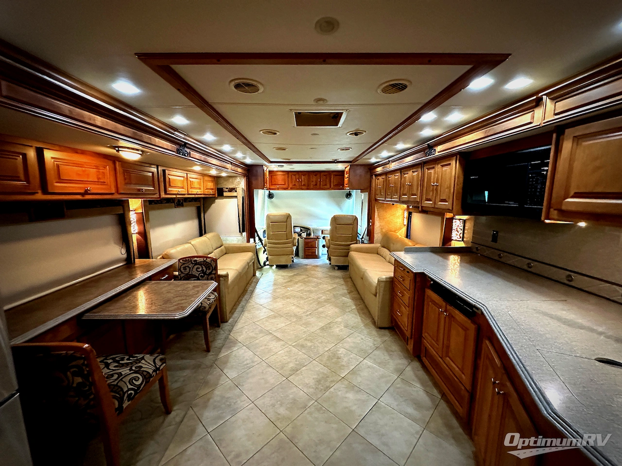 2010 Tiffin Phaeton 40QTH Photo 8