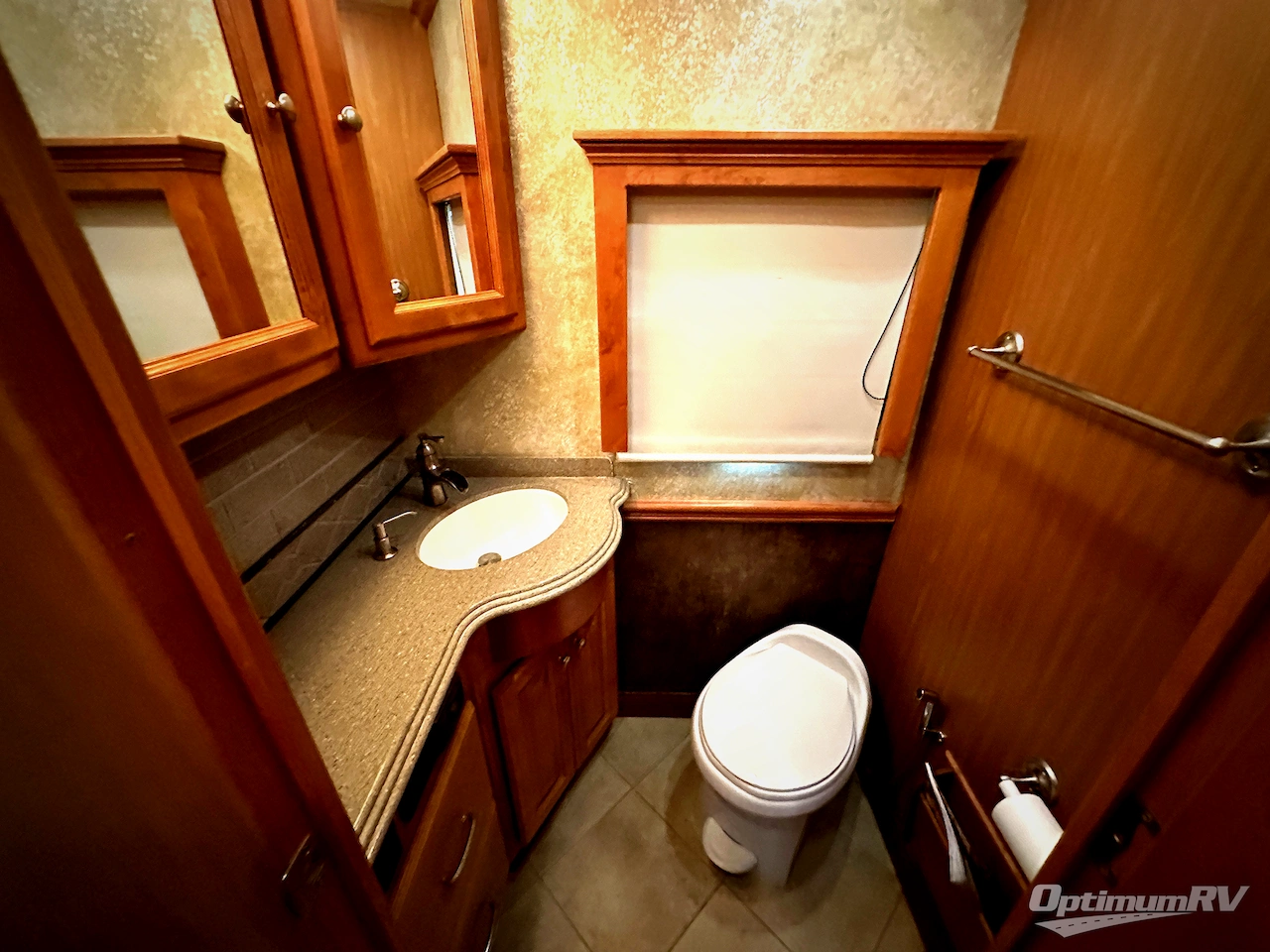 2010 Tiffin Phaeton 40QTH Photo 21