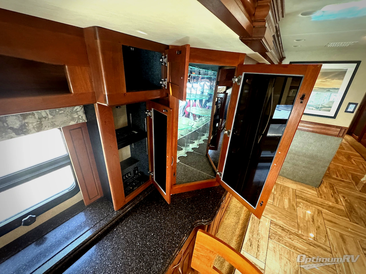 2012 Fleetwood Discovery 40X Photo 6