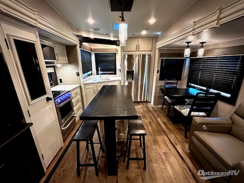 Used 2021 Jayco Eagle 319MLOK Featured Photo