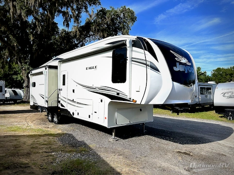 Used 2021 Jayco Eagle 319MLOK Featured Photo