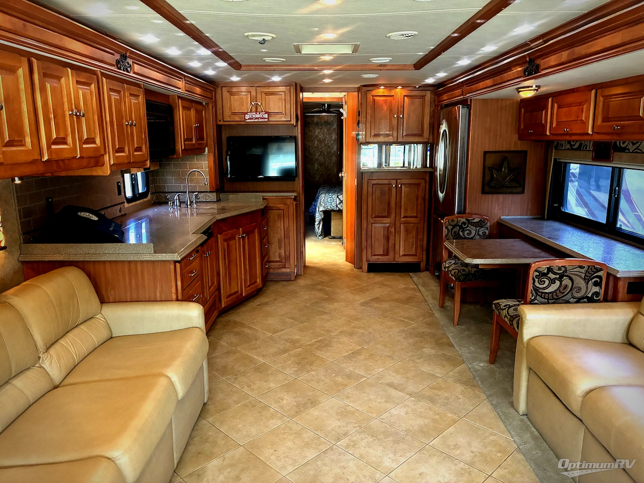 2010 Tiffin Phaeton 40QTH Photo 4