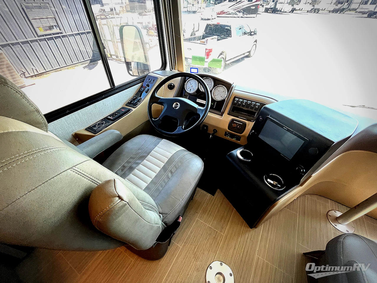2019 Coachmen Sportscoach SRS RD 366BH Photo 4