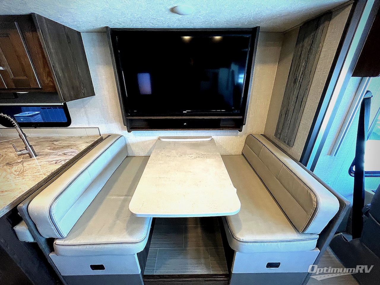 2019 Coachmen Sportscoach SRS RD 366BH Photo 10