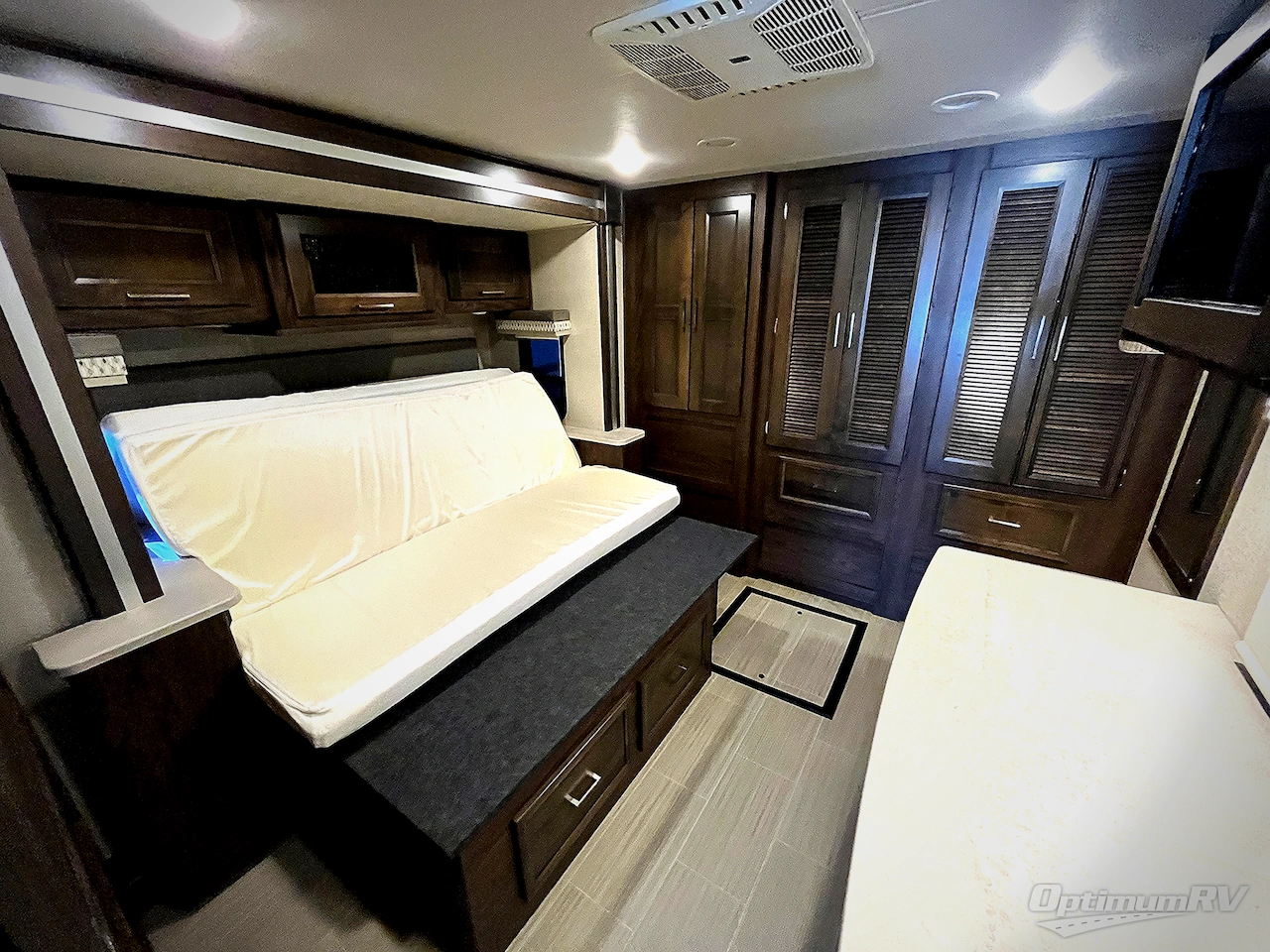 2019 Coachmen Sportscoach SRS RD 366BH Photo 23