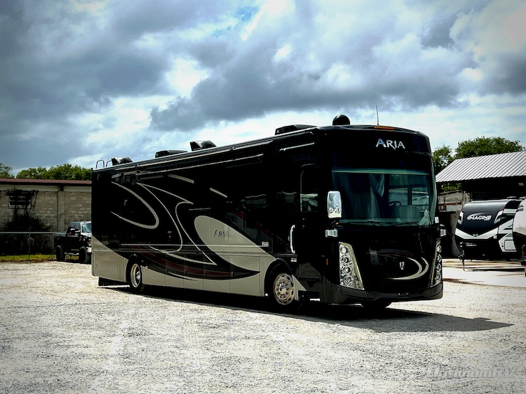 2021 Thor Aria 3901 RV Photo 1