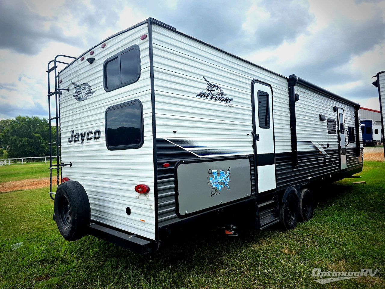 2024 Jayco Jay Flight 324BDS Photo 2