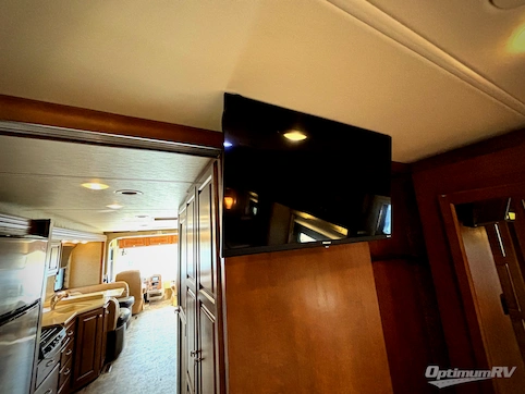 2014 Thor Palazzo 33 2 RV Photo 4
