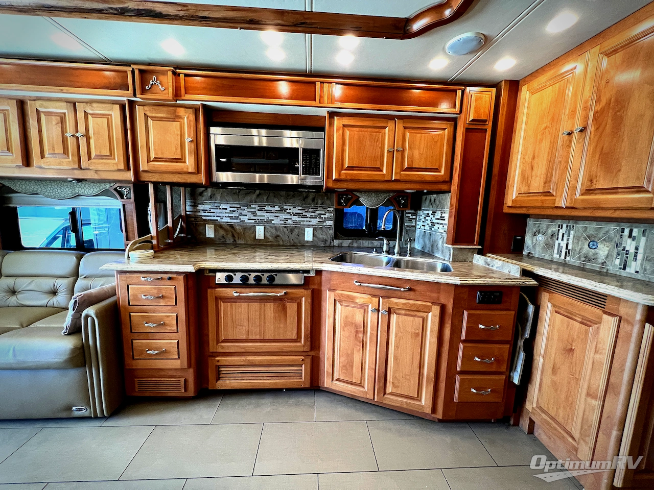 2014 Tiffin Phaeton 40QTH Photo 11