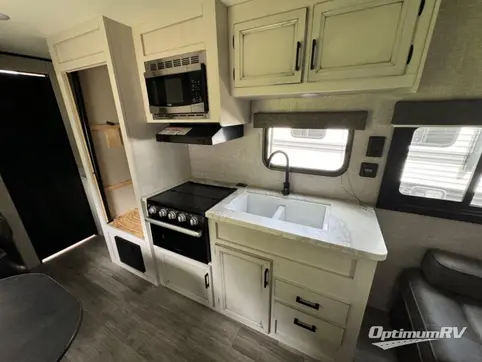 2022 Jayco Jay Flight SLX 8 264BH RV Photo 3