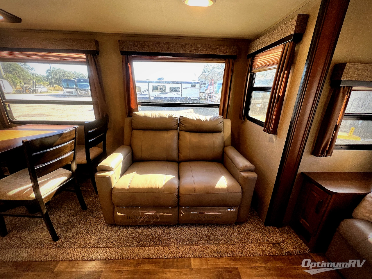 2017 Grand Design Reflection 313RLTS Photo 9