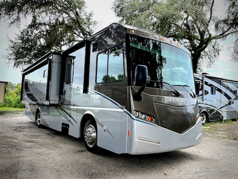 Used 2015 Itasca Solei 34T Featured Photo