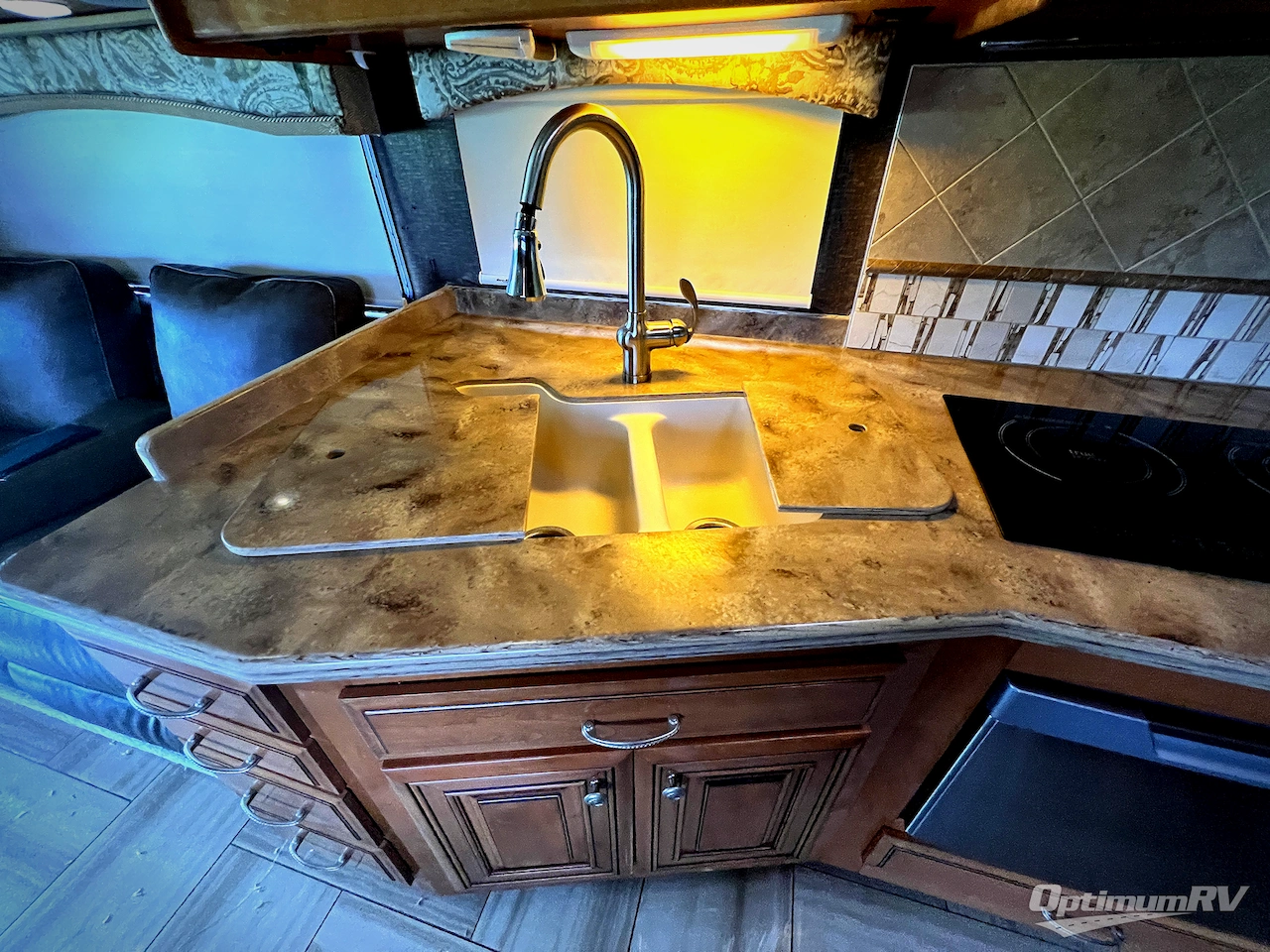 2015 Thor Tuscany 40DX Photo 11