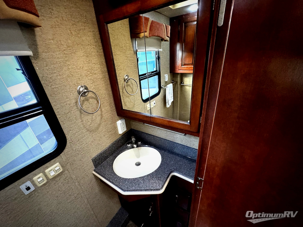 2011 Newmar Ventana 3433 Photo 11