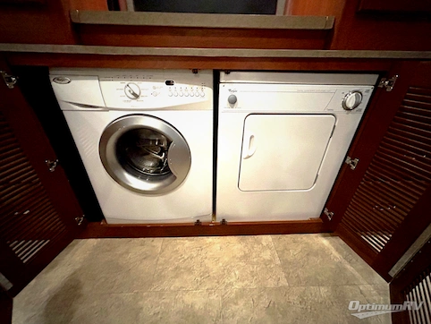2016 Fleetwood Excursion 36K RV Photo 4