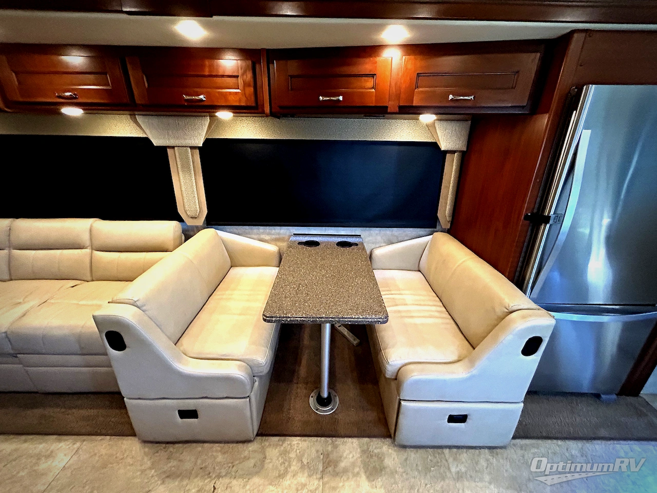 2016 Fleetwood Excursion 36K Photo 12