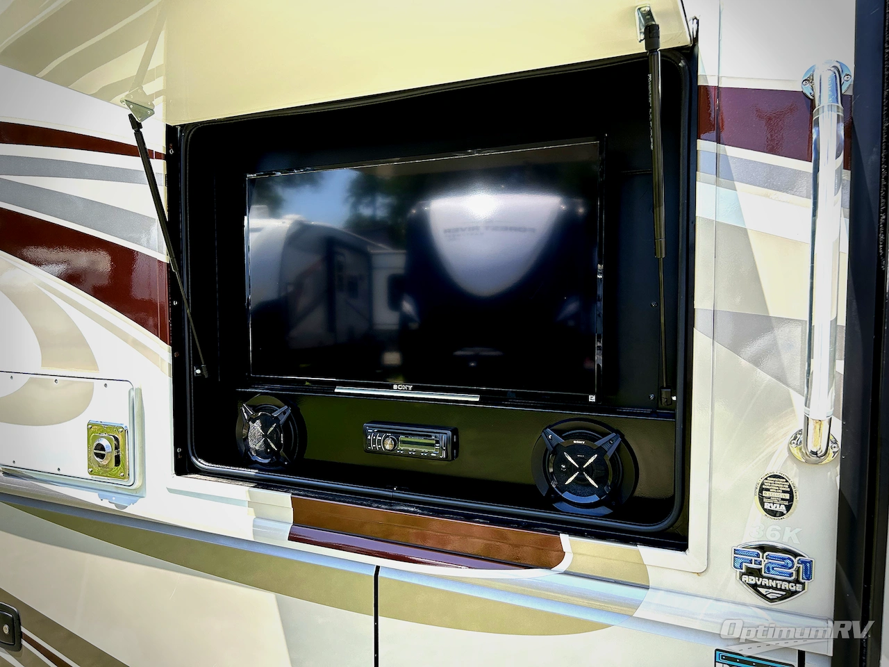 2016 Fleetwood Excursion 36K Photo 22