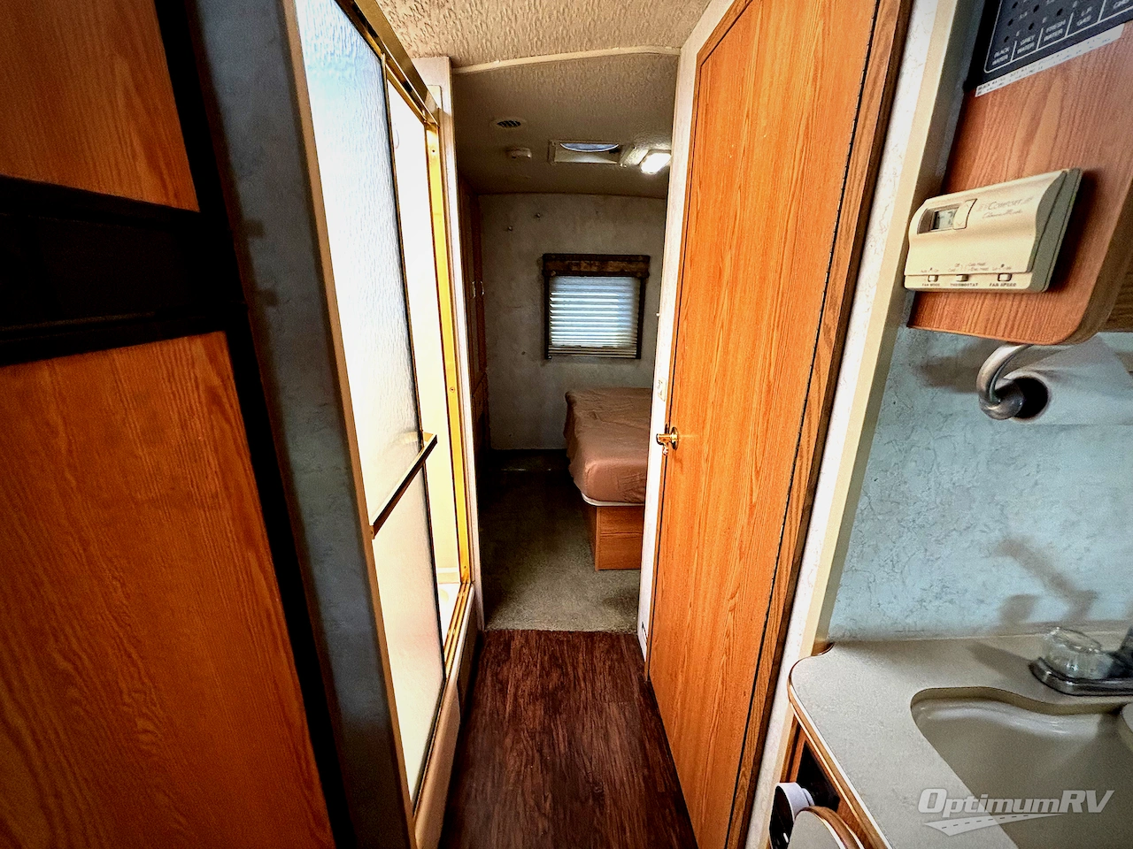 2003 Winnebago Minnie Winnie 329B Photo 14