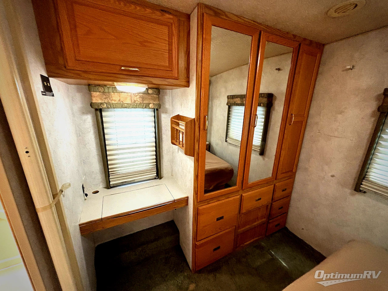 2003 Winnebago Minnie Winnie 329B Photo 19