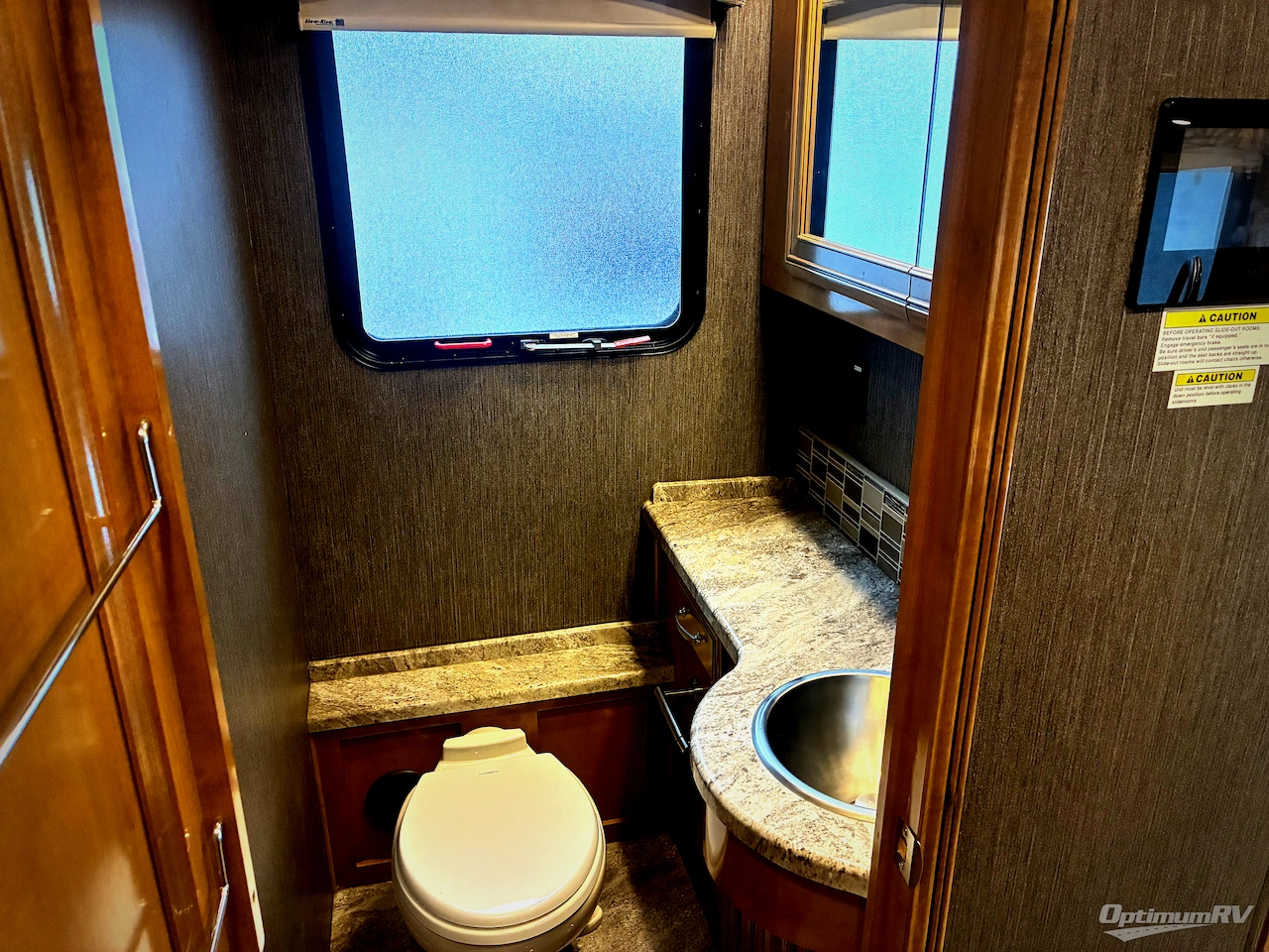 2019 Thor Aria 3901 Photo 16