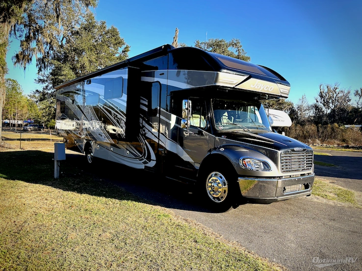 2024 Jayco Seneca Prestige 37M RV Photo 1