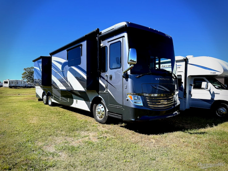 2019 Newmar Ventana 4037 RV Photo 1