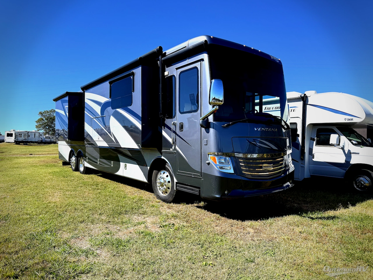 2019 Newmar Ventana 4037 Photo 1