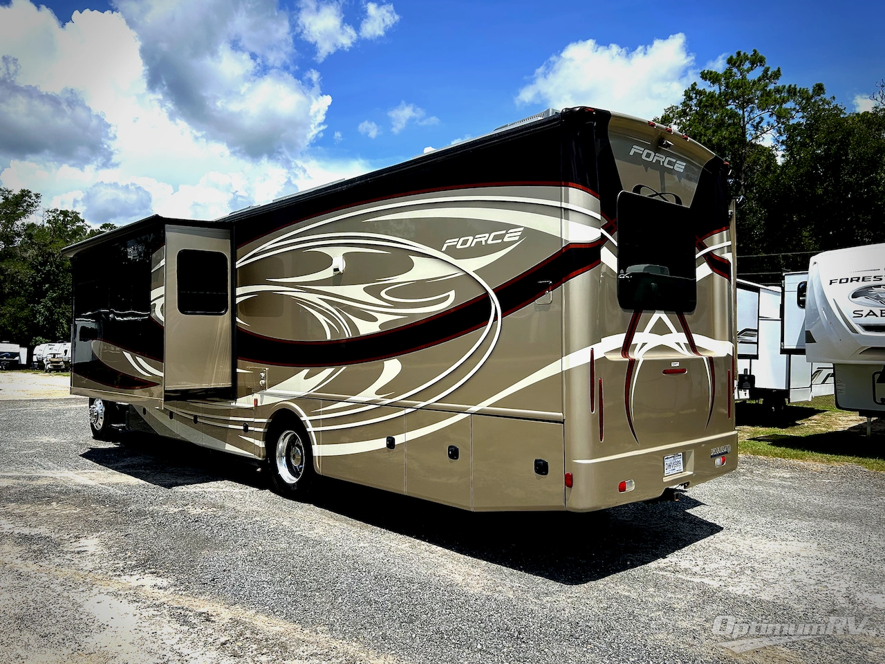 2017 Dynamax FORCE 37TS HD Photo 3