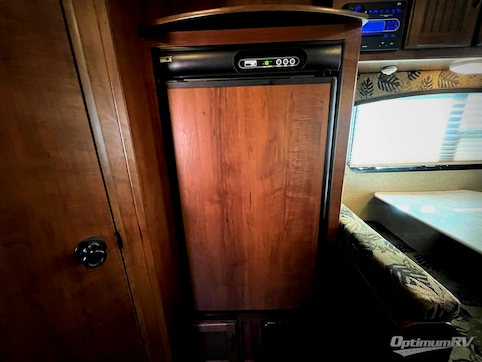 2014 Jayco Jay Feather Ultra Lite 16V RV Photo 2