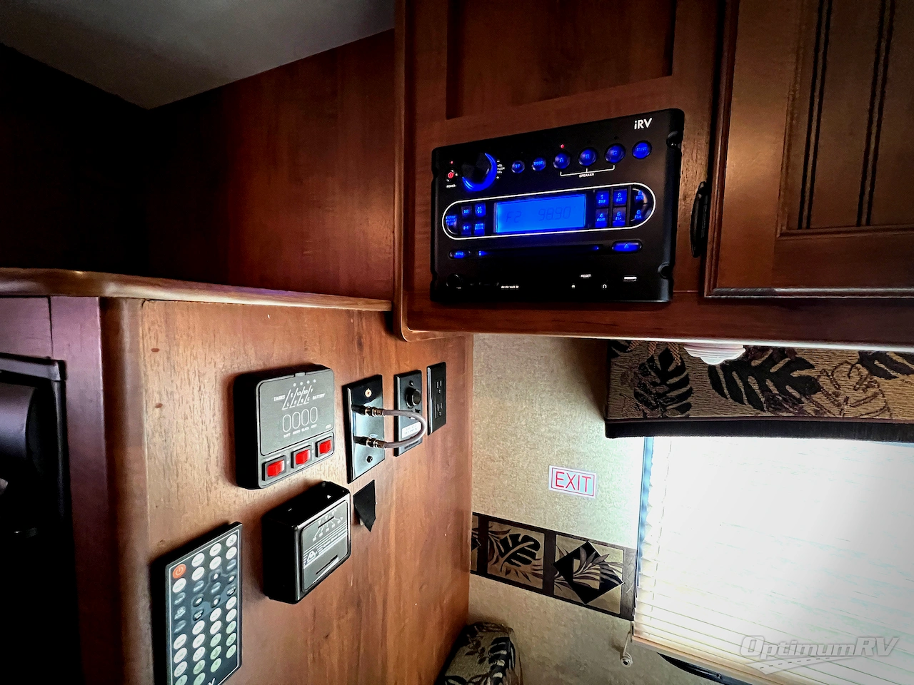 2014 Jayco Jay Feather Ultra Lite 16V Photo 9