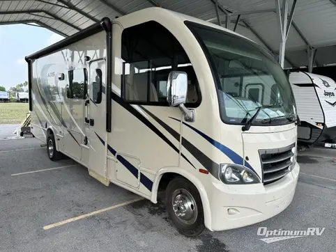 Used 2017 Thor Axis 25.3 Featured Photo