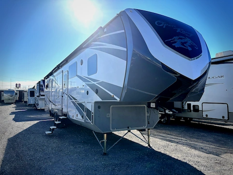 Used 2019 Highland Ridge RV Open Range 3X M-427BHS Featured Photo